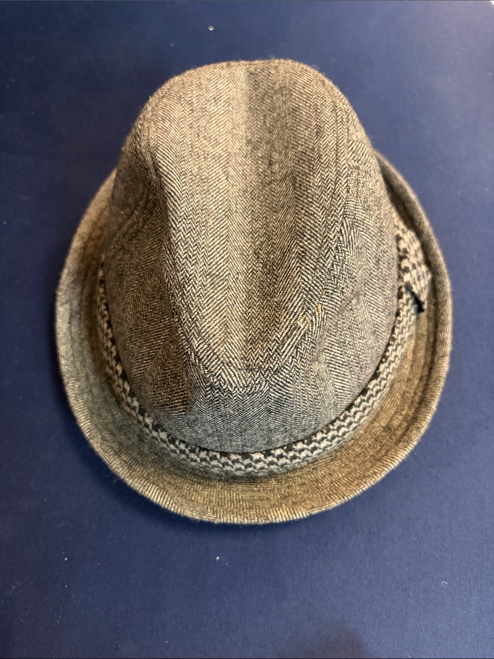 Free Authority Men's Herringbone Fedora Hat with Decorative Woven Band - Gray